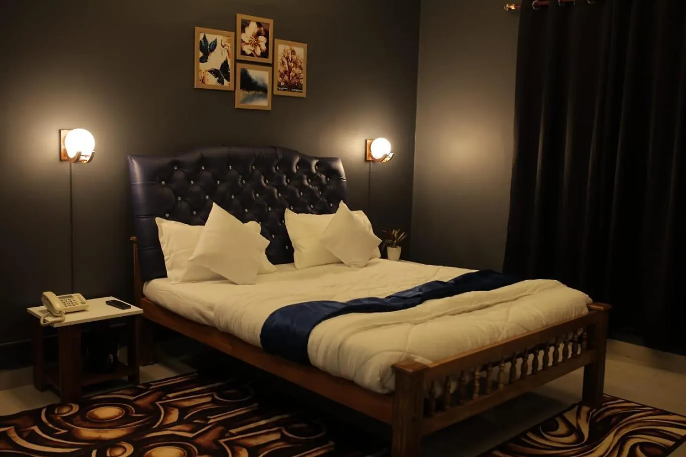Cy Suites Kottara